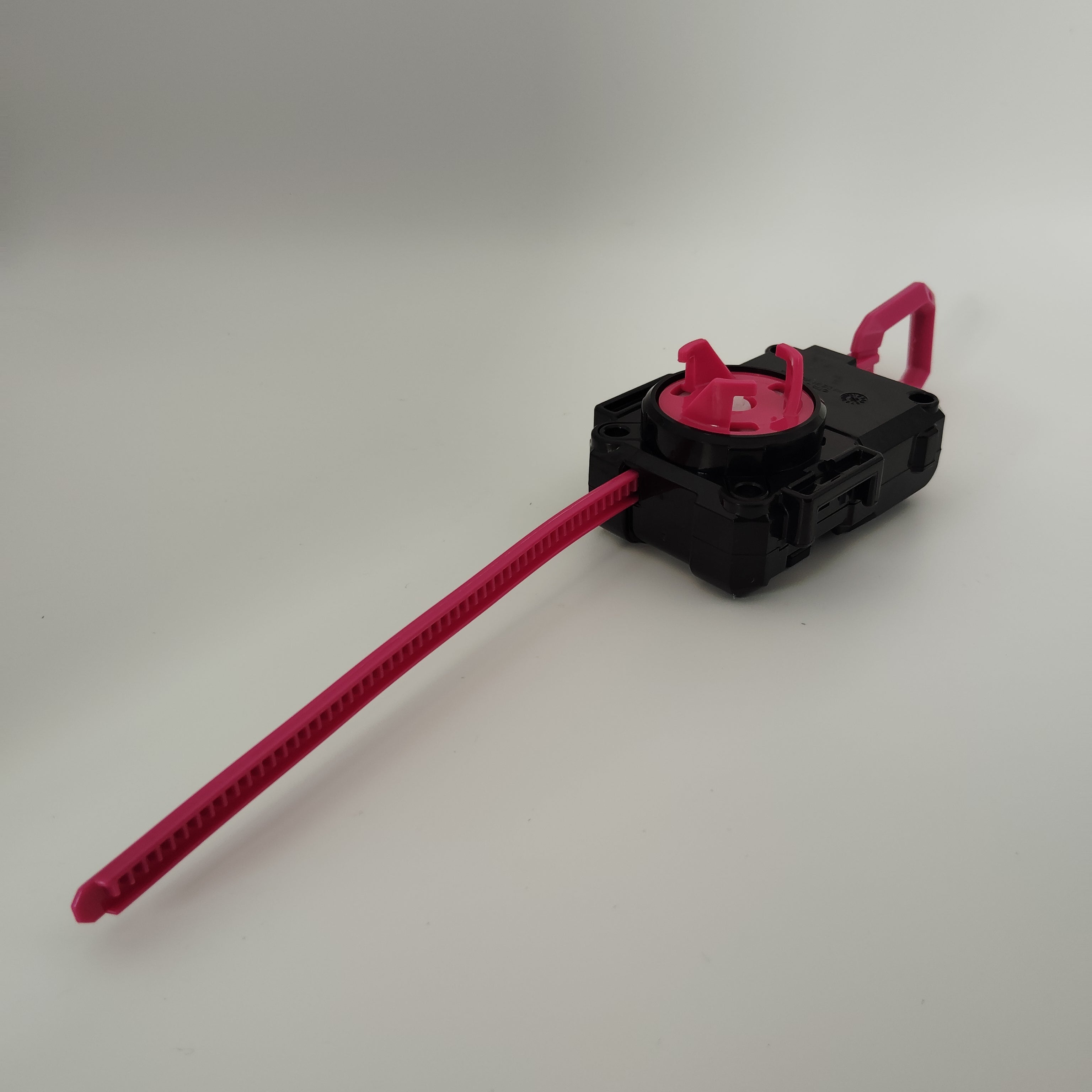 【ランチャー単品】ワインダーランチャー ブラック×マゼンタ CX-13 バハムートブリッツBK1-50I 収録品 BEYBLADE X ベイブレードX タカラトミー l TAKARA TOMY