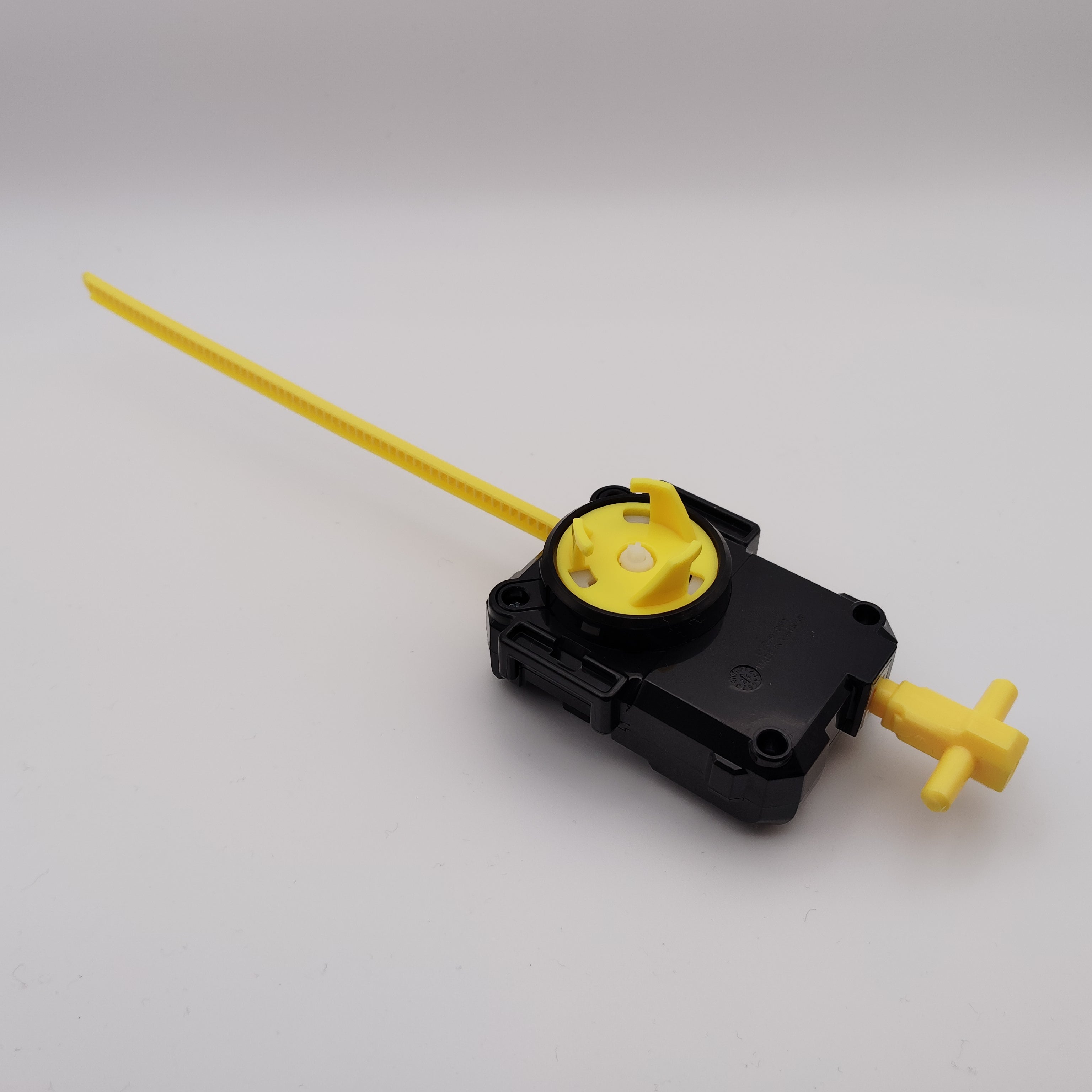 【ランチャー単品】ワインダーランチャー ブラック×イエロー + ロングワインダー UX-14 スコーピオスピア0-70Z 収録品 BEYBLADE X ベイブレードX タカラトミー l TAKARA TOMY